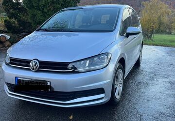 VW Touran 126.869 km 12.499 &euro; Hattingen 45529