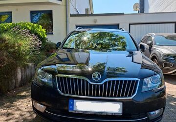 Skoda Superb 204.400 km 8.950 &euro; Haan 42781