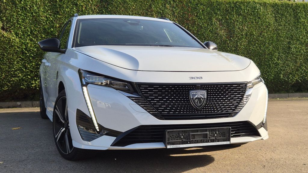 Peugeot 308 4.729 km 22.900 &euro; Essen 45356