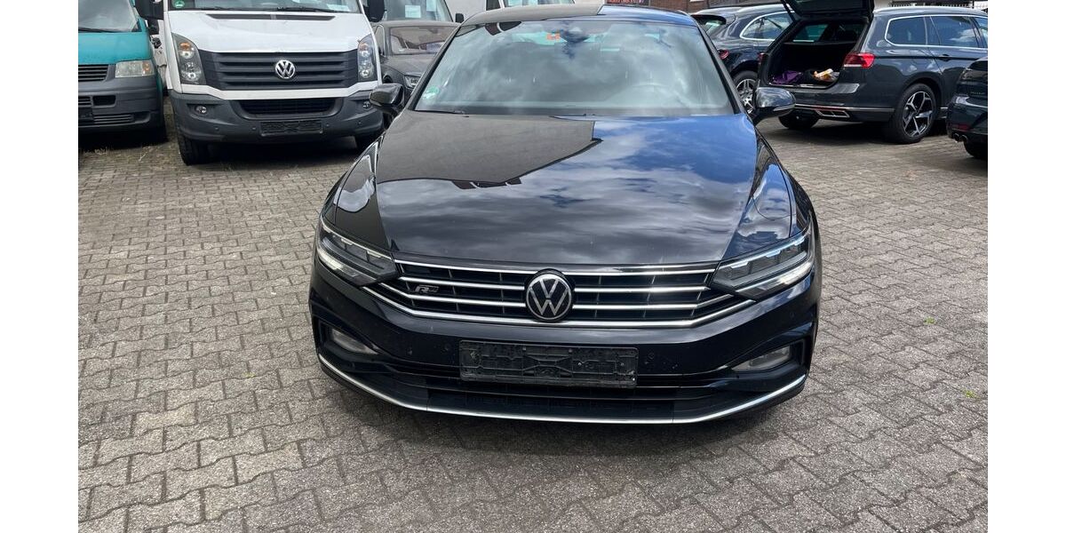 VW Passat 201.000 km 15.900 &euro; Duisburg 47057