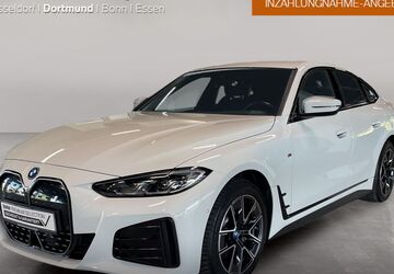BMW i4 14.036 km 44.990 &euro; Dortmund 44263