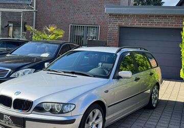 BMW 318 153.000 km 3.850 &euro; Solingen 42651